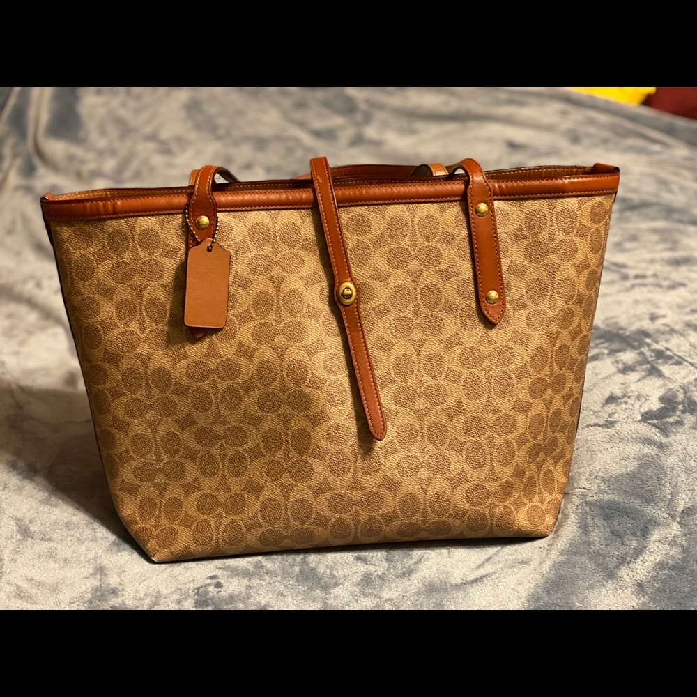 COACH Signature Market Tote